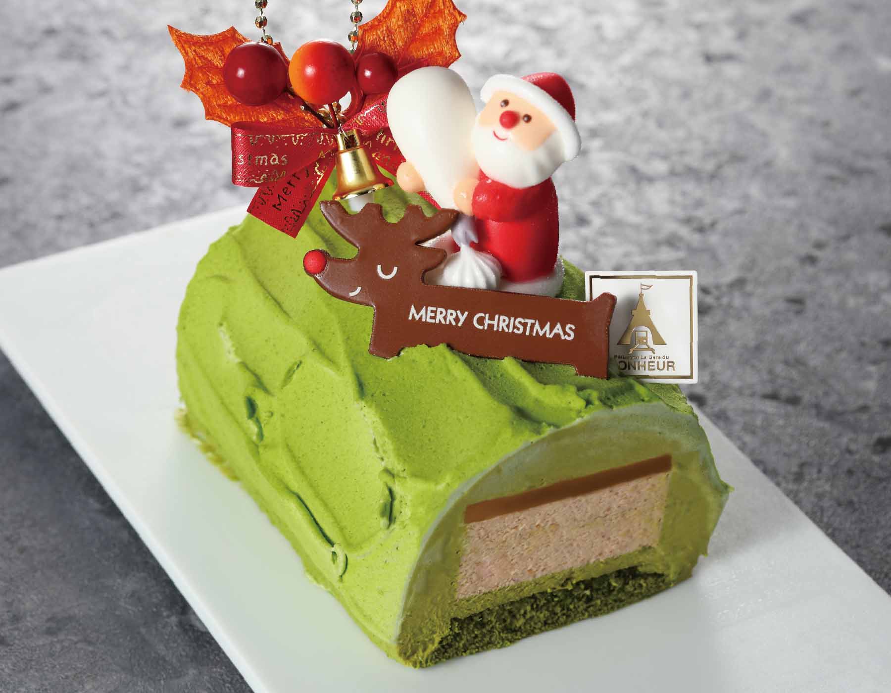 パティスリーしあわせのえきの西尾抹茶のプラリネノエル