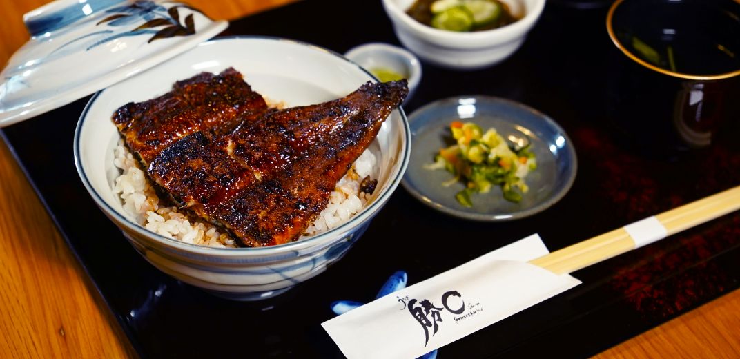 うなぎの勝○(しょうわ):炭火焼うなぎ丼