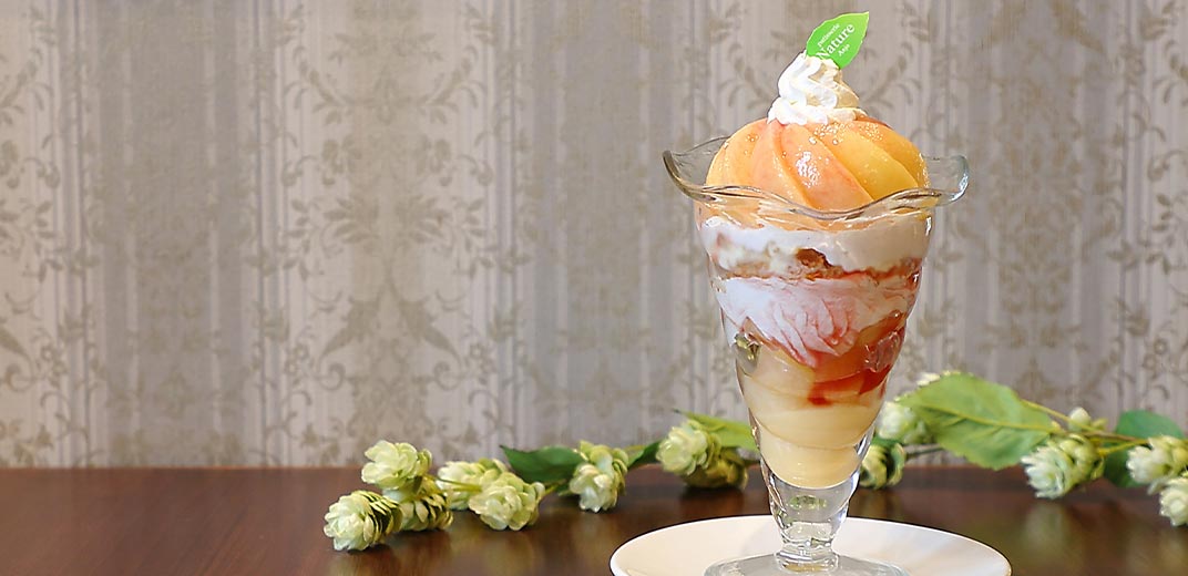 ナチュール:桃パフェ